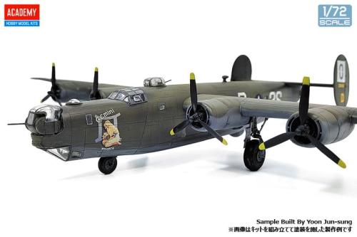 Consolidated B-24H Liberator "Zodiac" 1:72