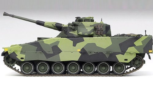 Swedish Infantry Fighting Vehicle CV9040B 1:35