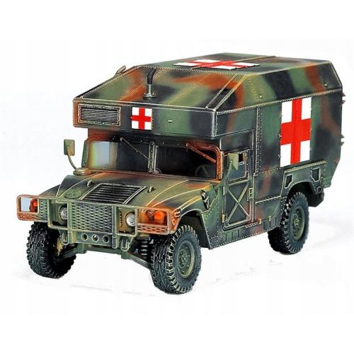 M997 Maxi-Ambulance 1:35
