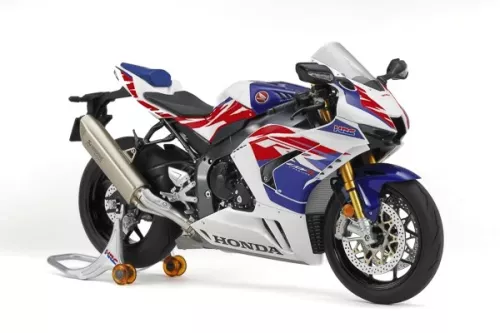 Honda CBR1000RR-R Fireblade SP 30th Anniversary 1/12