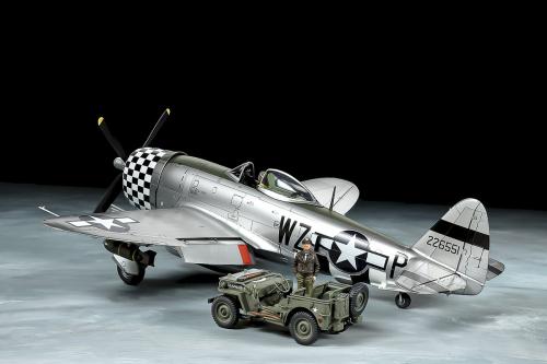 P-47D Thunderbolt "Bubbletop" & 1/4-ton 4x4 Light Vehicle Set 1/48