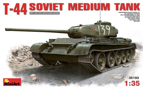 Soviet Medium Tank T-44 with Interior 1:35
