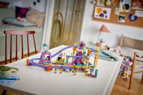 LEGO Friends Bergochdalbana med sjöjungfrutema 42703