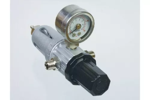 SPARMAX Trykregulator m/ manometer 1/8" x 1/8