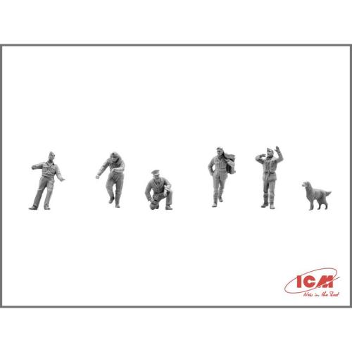 Spitfire Mk.IX with RAF pilots & Ground Personal 1/48