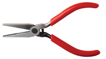 Flat nose plier