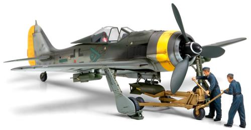 Focke-Wulf Fw190 F-8/9 w/Bomb Loading Set 1:48