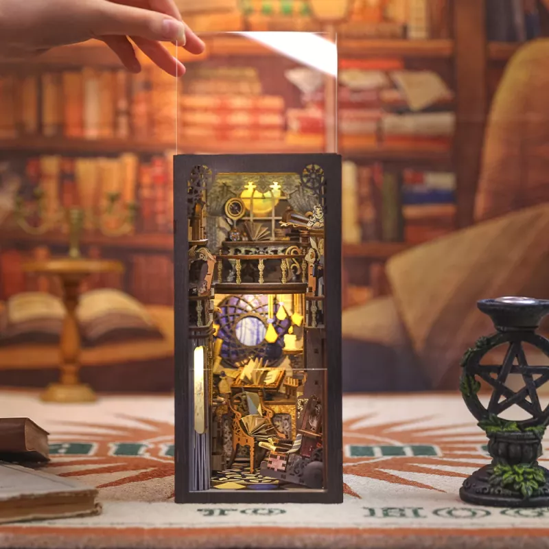 Book Nook: Nebula Common Room