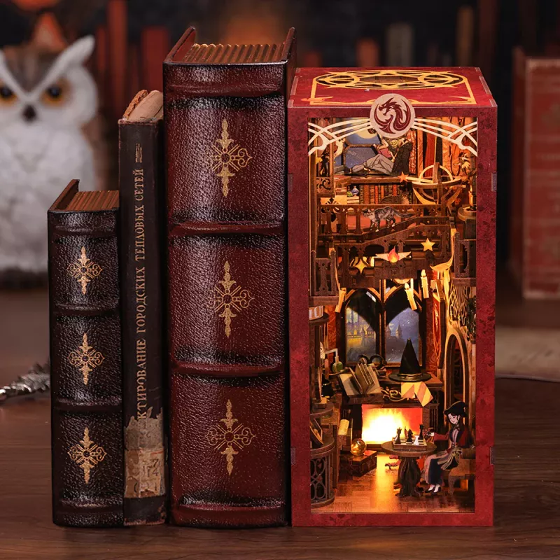 Book Nook: Flame Common Room