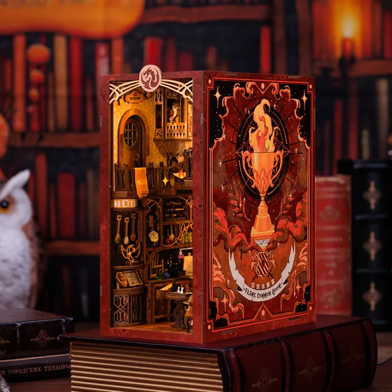 Book Nook: Flame Common Room