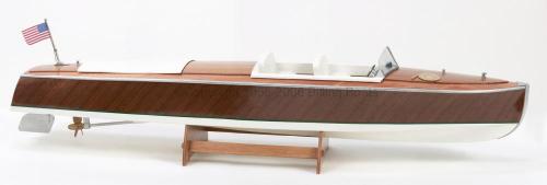 Billing Boats PHANTOM – Träskrov, skala 1:15