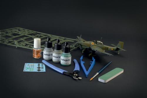 Junker Ju-87B Stuka - Complete Set For Modeling - Starter kit 1/72