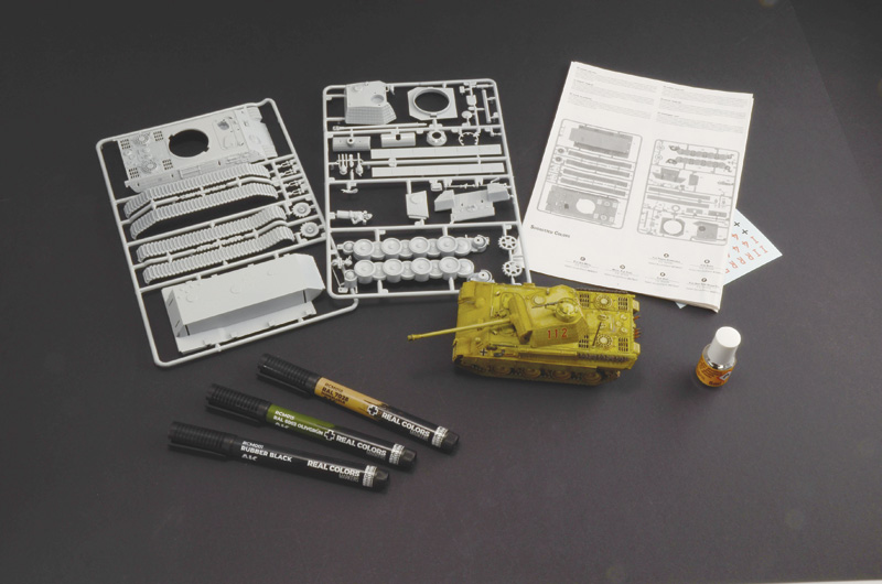 Presentset: Panther Sd.Kfz.171 Ausf. A 1:56