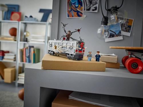 LEGO Super Heroes Spider-Man mot Doc Ock: Tunnelbanescenen 76321
