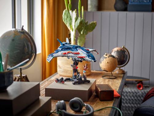 LEGO Super Heroes Avengers: Age of Ultron Quinjet 76325