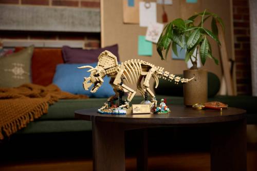 LEGO Jurassic World Dinosauriefossiler: triceratops 77985