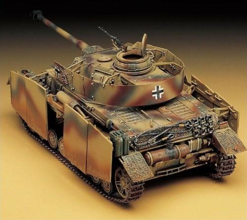 Panzer IV Ausf. H with Armor 1/35