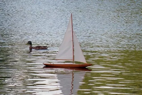 Billing Boats Draken – Träskrov, skala 1:12