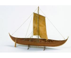 Billing Boats Roar Ege – Träskrov, skala 1:25