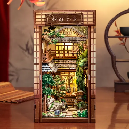 Book Nook: Serene Courtyard