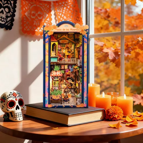 Book Nook: Plaza de los Muertos