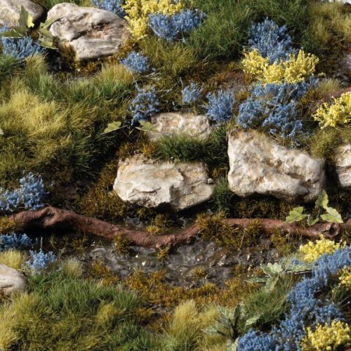 Gamer's Grass: Bluebeard Flowers