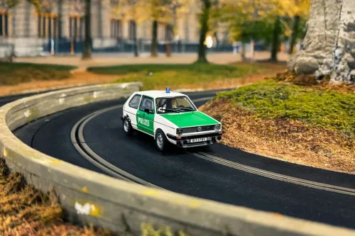 Scalextric Volkswagen Golf MK1 - Polizei Edition