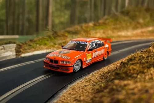 Scalextric BMW 320i - STW 1998 - Jagermeister