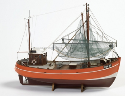 Billing Boats CUX 87 (Krabbenkutter) – Träskrov, skala 1:33