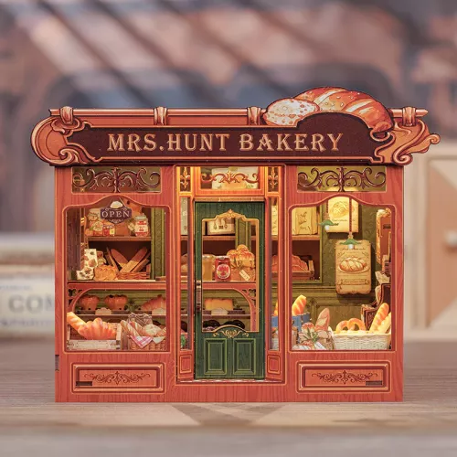 Miniature House: Mrs. Hunt Bakery