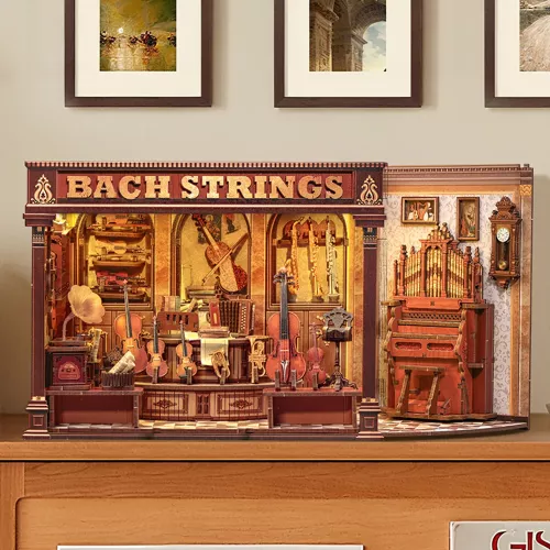 Miniature House: Bach Strings