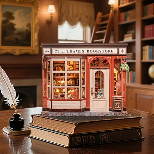 Miniature House: Thames Bookstore