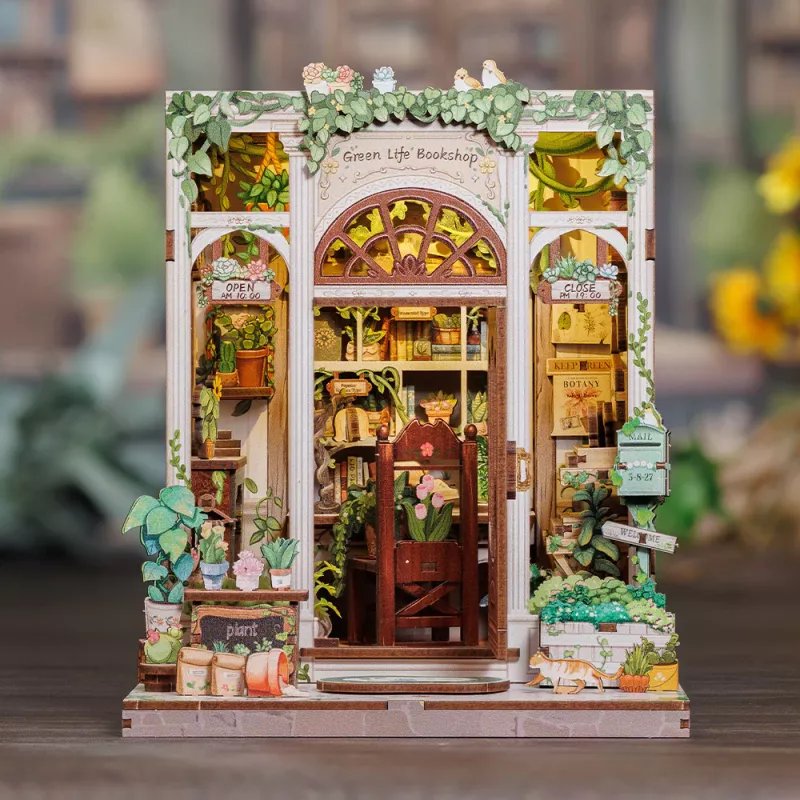 Miniature House: Green Life Bookshop