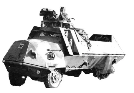 Terrängbil m/42  VKPF/SKPF 1:72