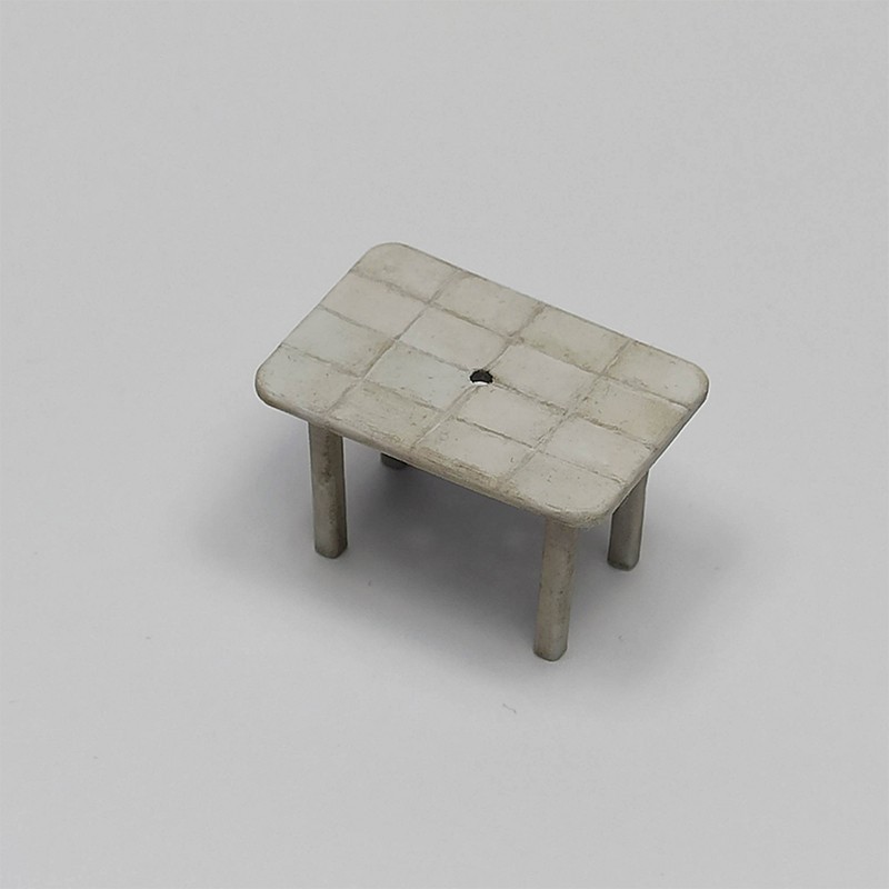 Resin Rectangular Table 1/35