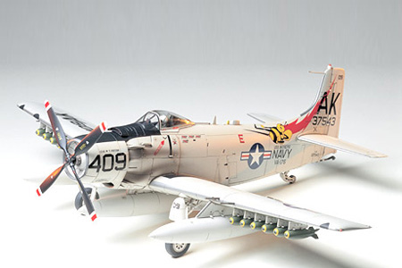 Douglas Skyraider AD-6 (A-1H)  1/48