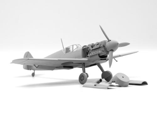 Messerschmitt Bf 109F-4 WWII German Fighter 1/48
