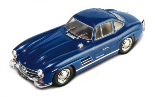 MERCEDES BENZ 300 SL GULLWING 1/24