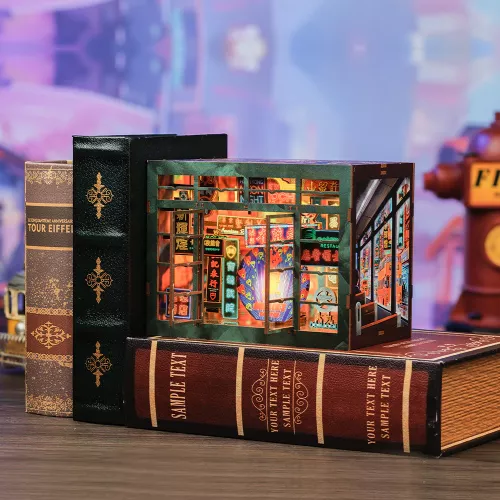 Miniature House: Hongkong Neon Night