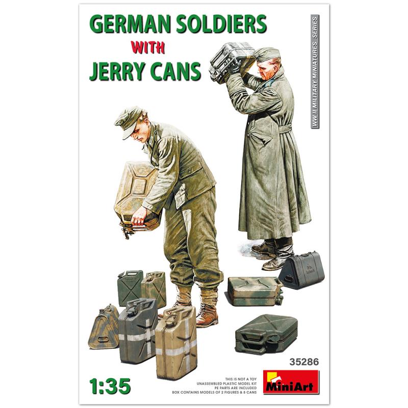 GERMAN SOLDIERS WITH JERRY CANS 1/35