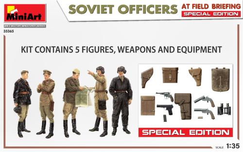 SOVIET OFFICERS AT FIELD BRIEFING. SPECIAL EDITION 1/35