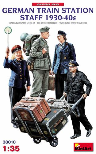 GERMAN TRAIN STATION STAFF 1930-40s 1/35