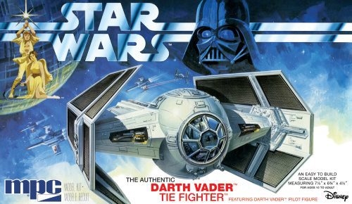 STAR WARS: A NEW HOPE DARTH VADER TIE FIGHTER 1/32