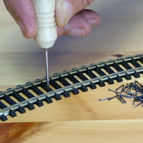 Pen Grip Pin Pusher With 100 Black Pins