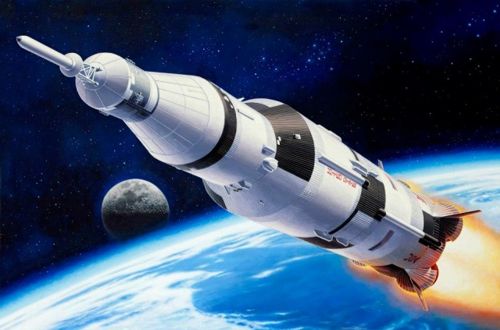 Apollo Saturn V 1:144