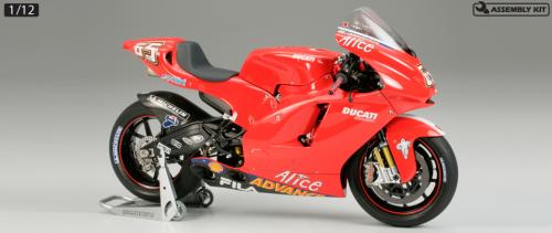 Ducati Desmosedici 1/12