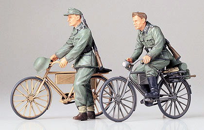 German Soldiers with Bicycles 1/35