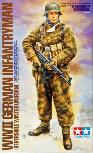 WWII German Infantryman 1/16