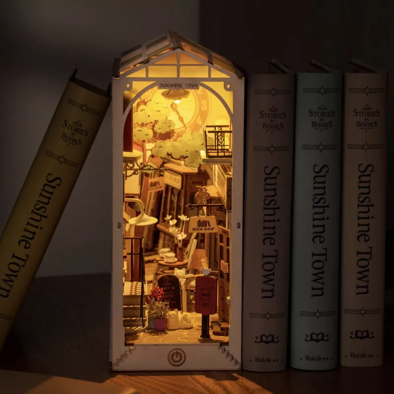 Book Nook: Sunshine Town