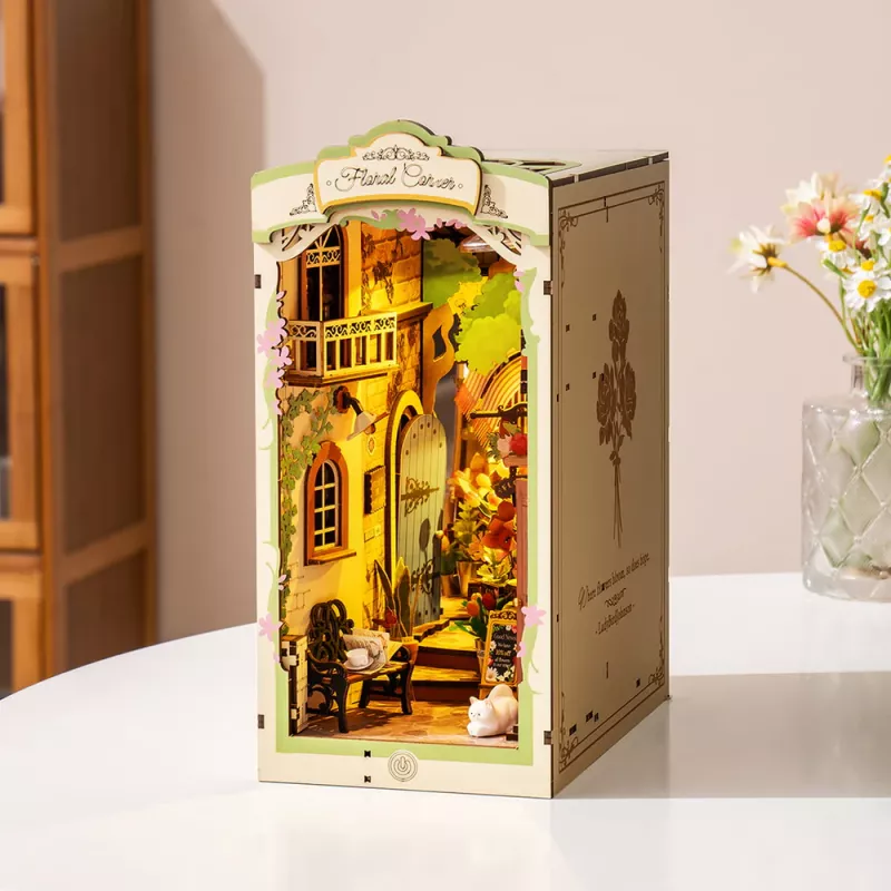 Book Nook: Floral Corner